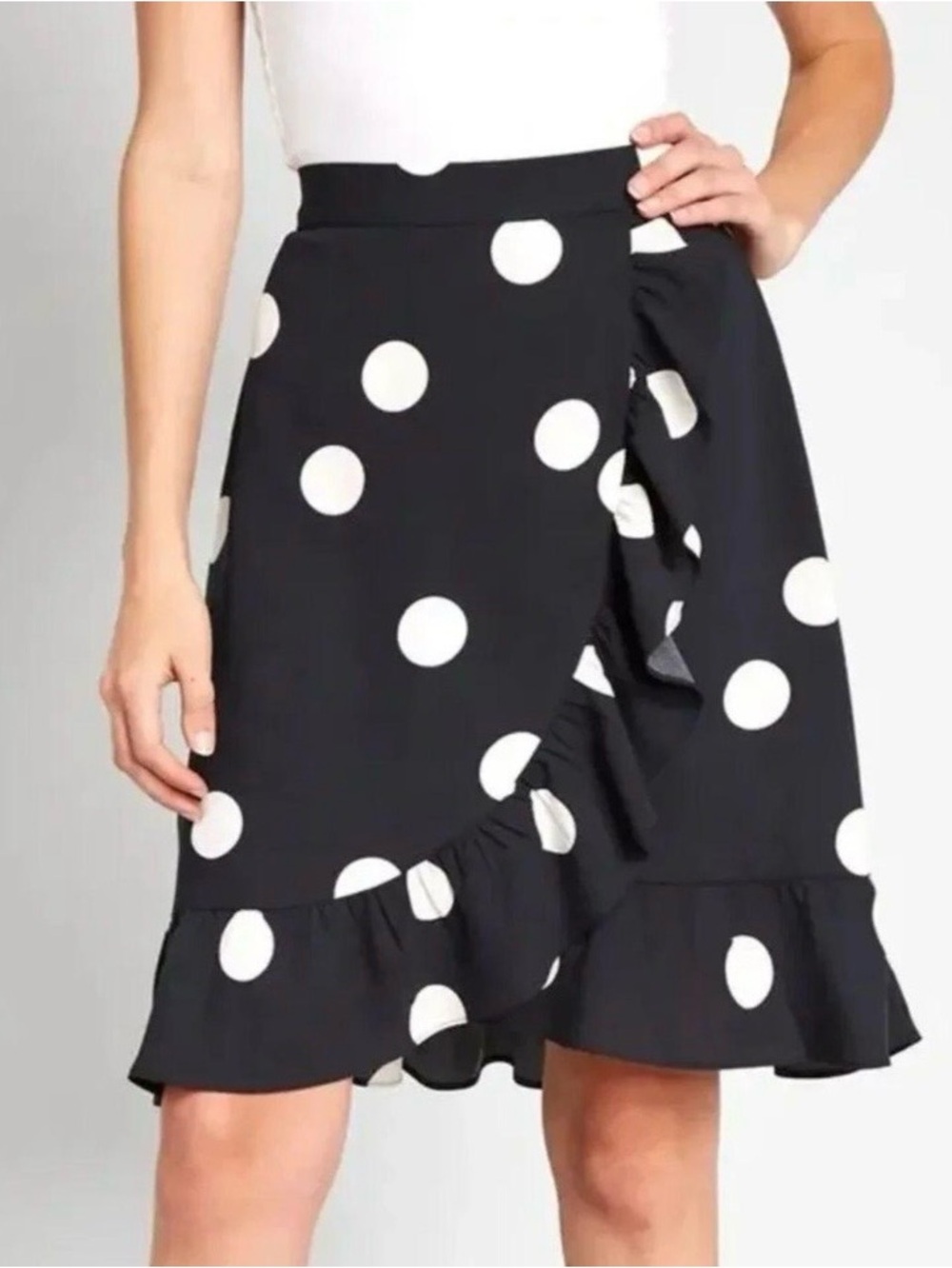 ModCloth Polka Dot Ruffle Mini Skirt in Black & White Size 18